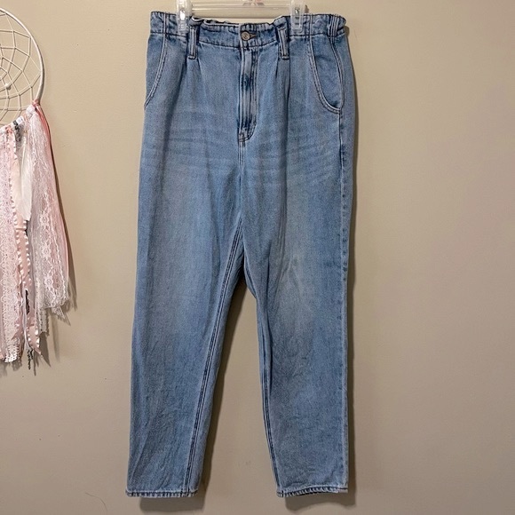 american eagle highest waist mom jean - Picture 11 of 12